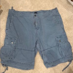 Big and tall men’s Gap cargo shorts